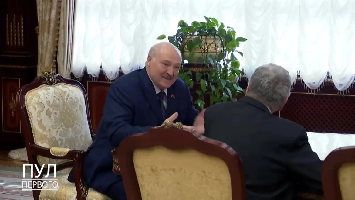 Лукашенко на переговорах с Коулом заговорил о прямых авиарейсах в США лукашенко