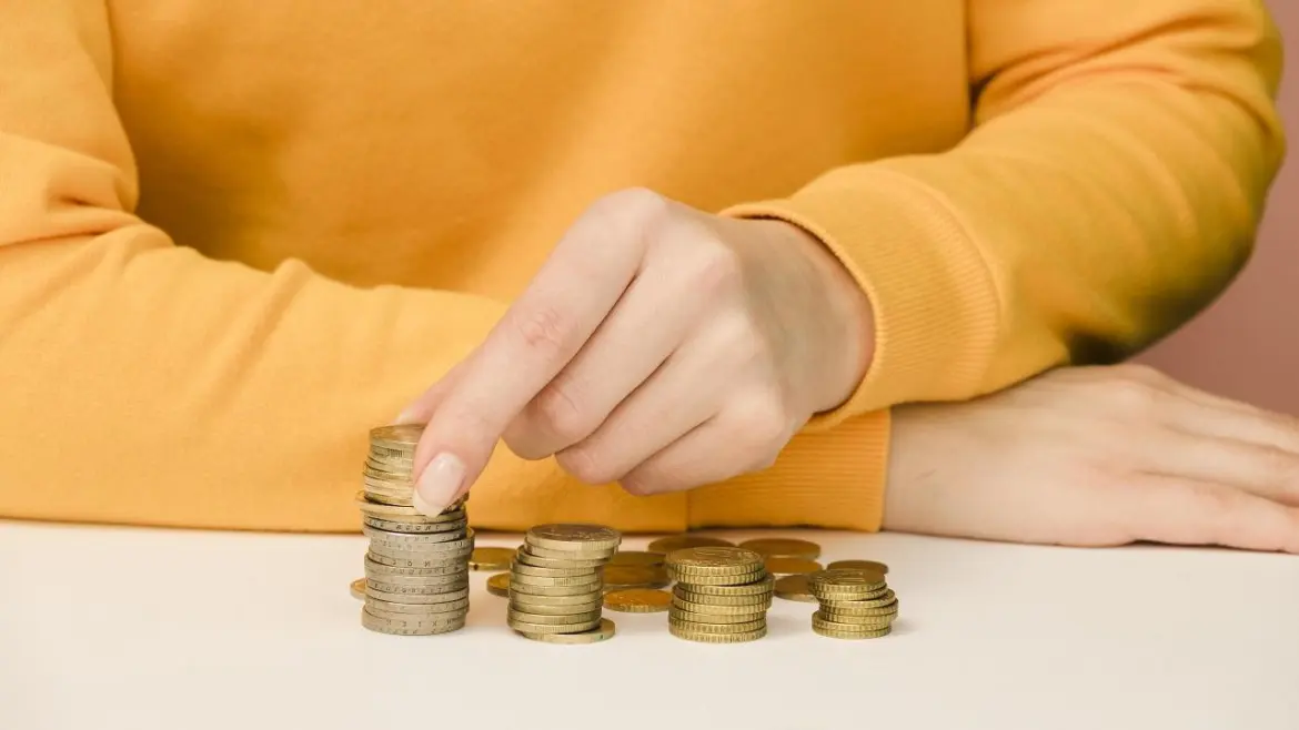 Белорусов с мая ждут новые правила и небольшая прибавка к пособиям Бюджет прожиточного минимума