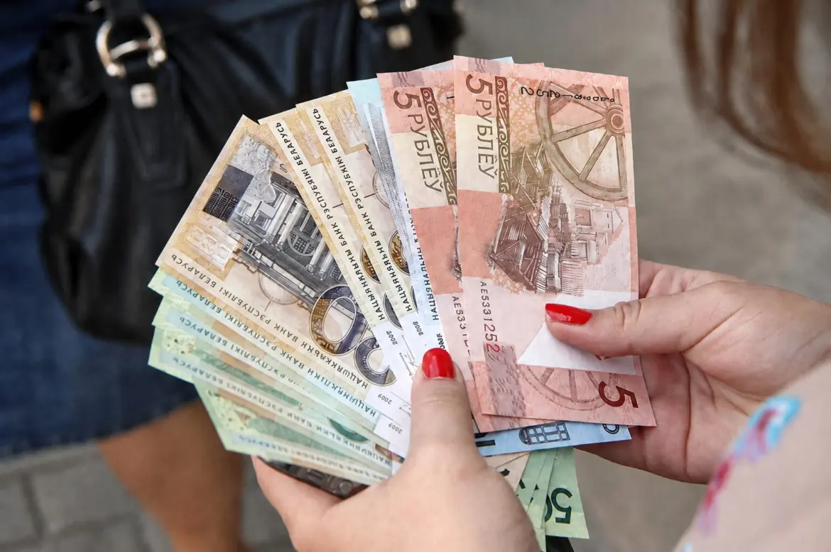 Сувенирными «цублямі» платили в магазинах — прокуратура убрала их из продажи деньги